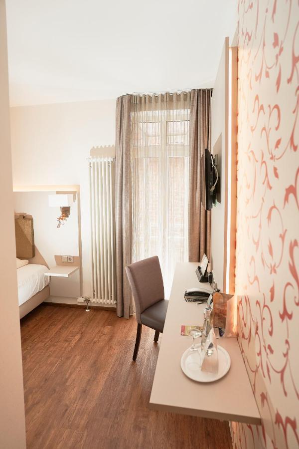 Stadthotel Engel Ettlingen Luaran gambar