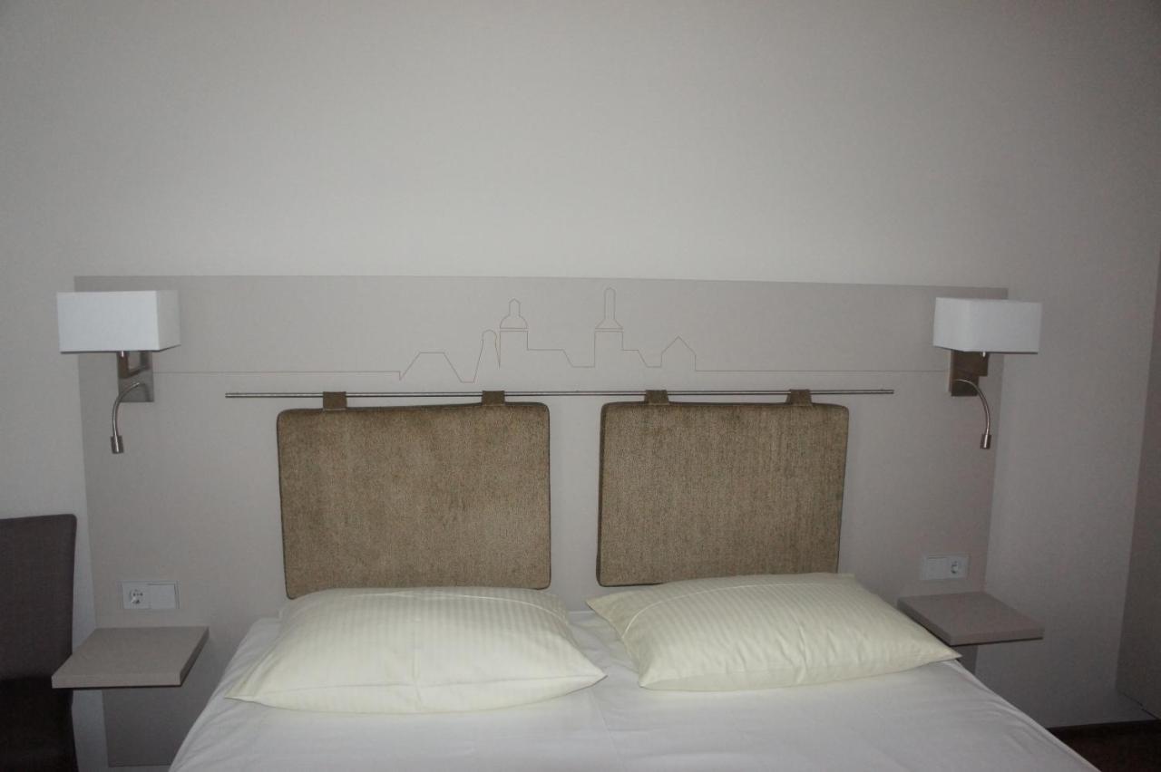 Stadthotel Engel Ettlingen Luaran gambar